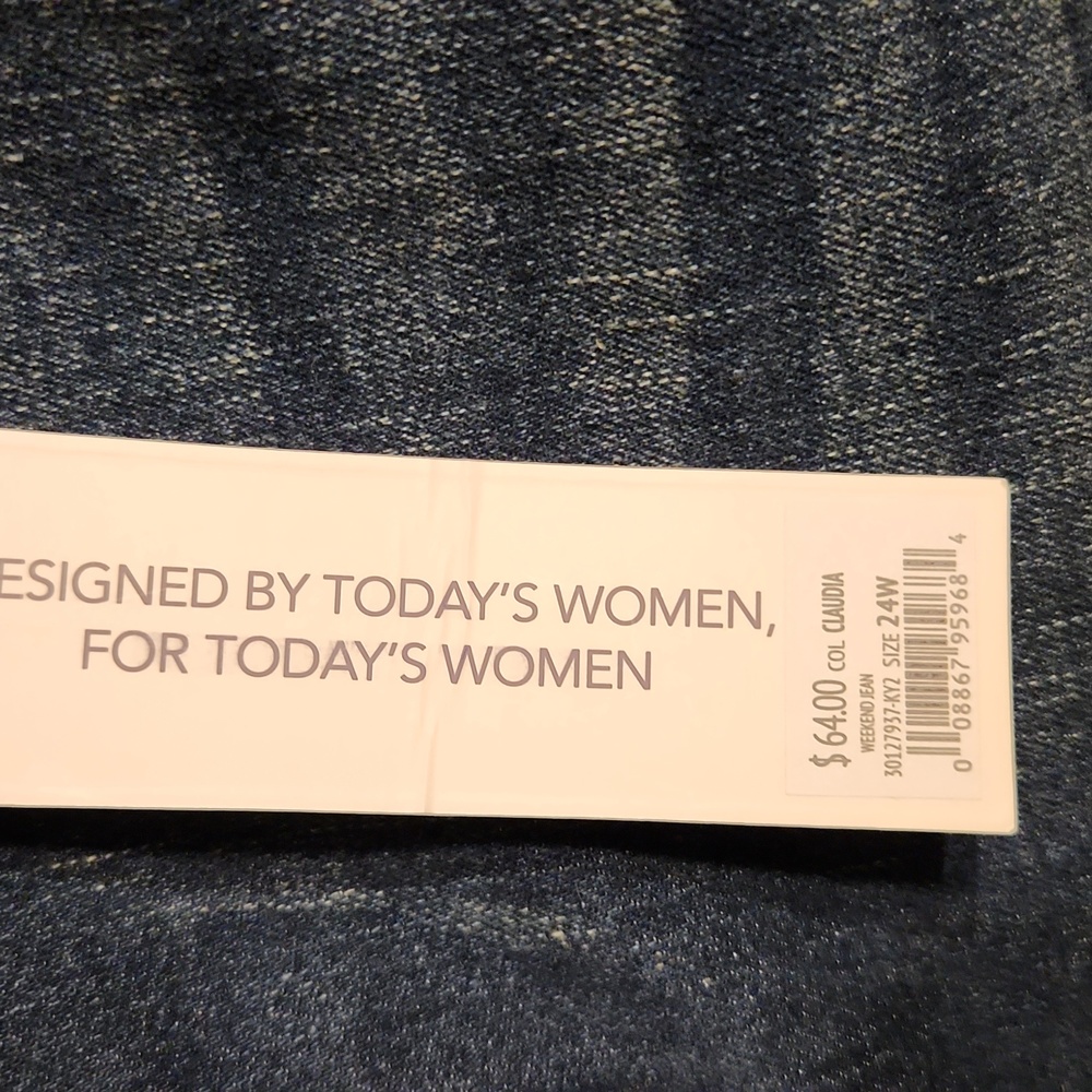 Code Bleu Jean's - Picture 2 of 4